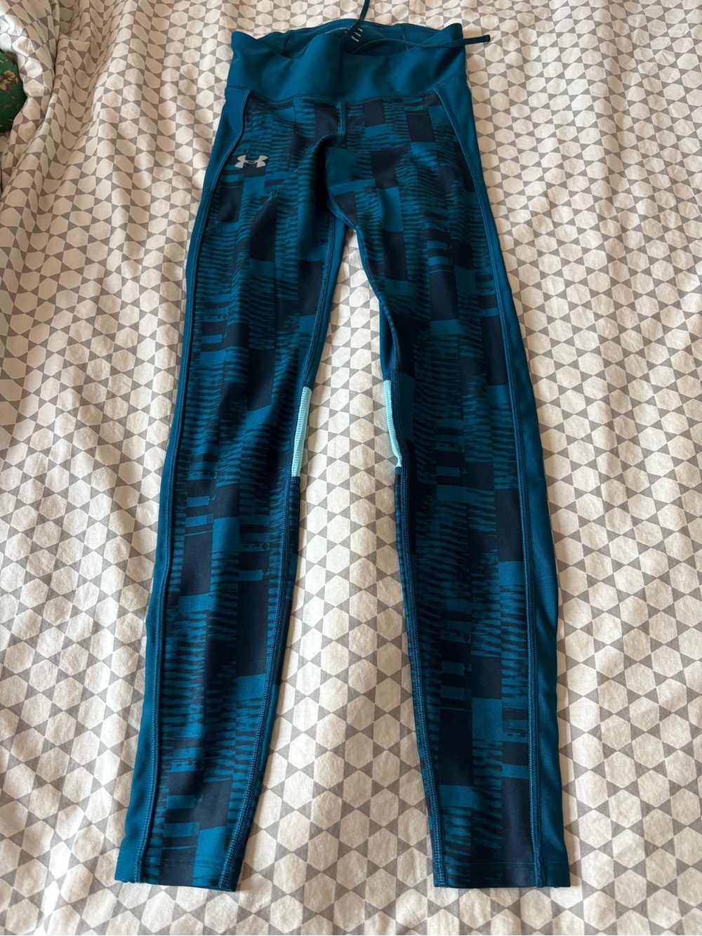 Under Armour Teal and Black Geo Print Girls' Performance Leggings